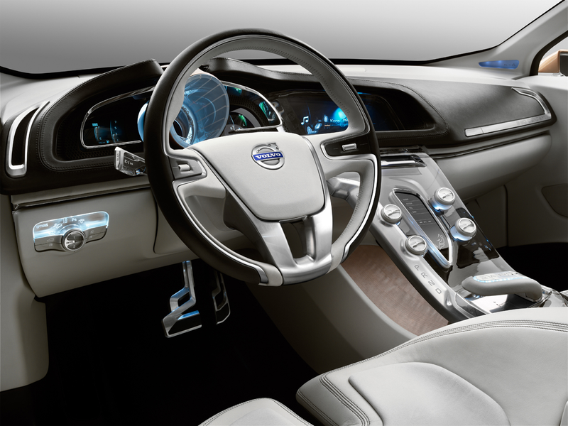Illustration for article titled Crafting The Authentic Swedish Crystal Console Of The Volvo S60 Concept